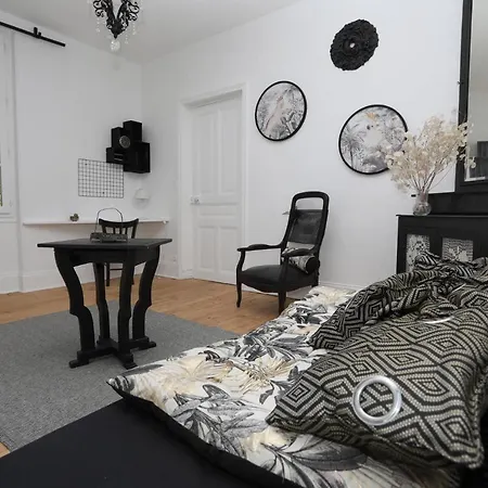 Demeure Urbaine Homestay Romans-sur-Isere